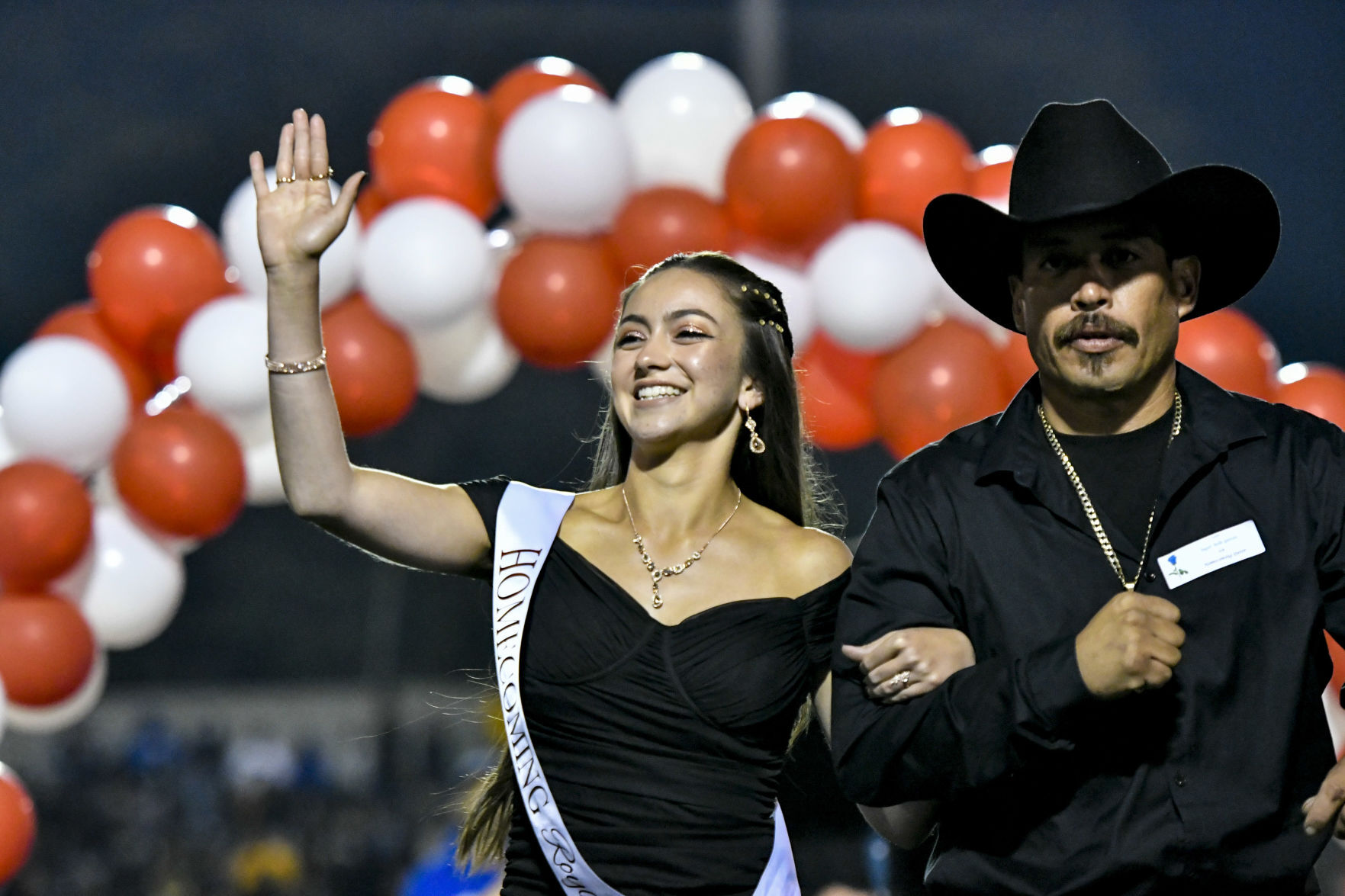 090321 Lompoc Homecoming 05.JPG